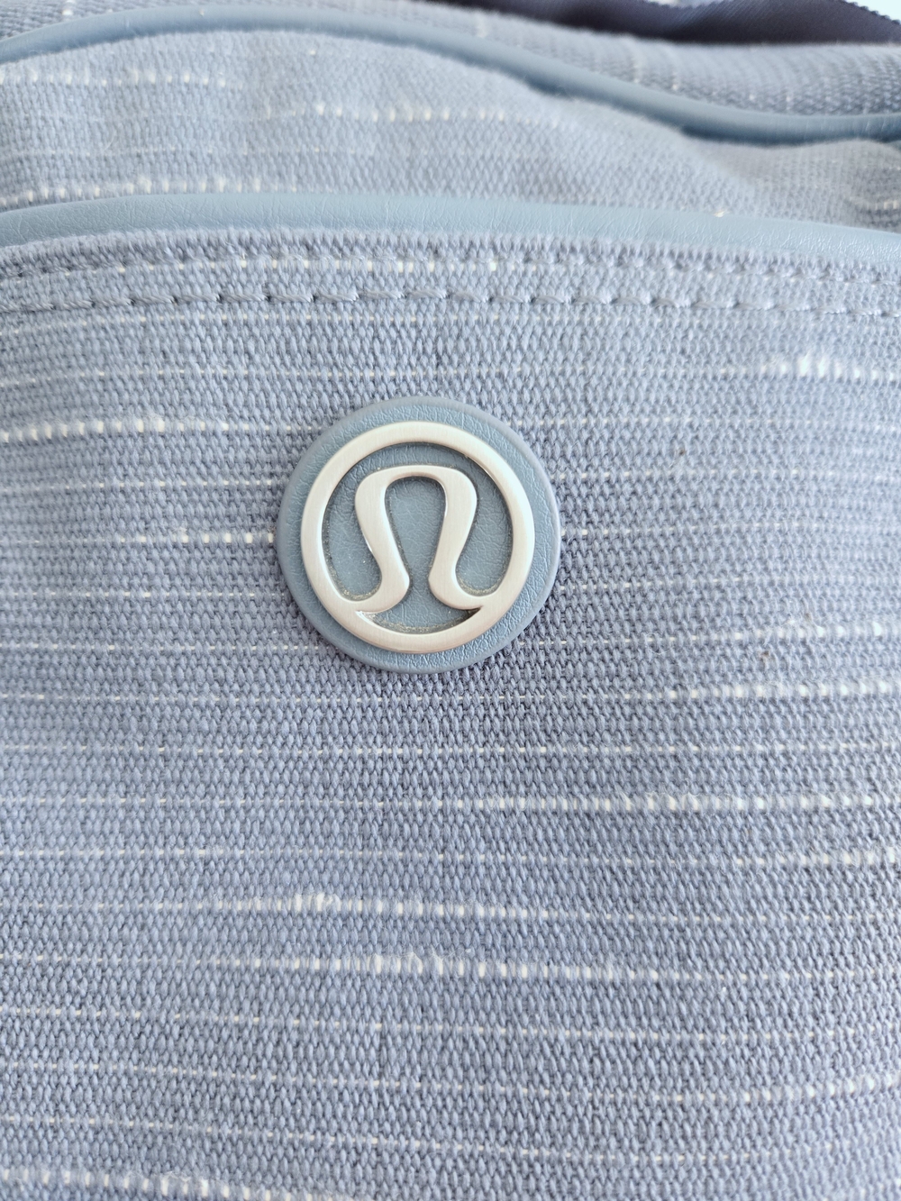 Om For All Bag, BLUE DENIM. Duffle Vintage LULU Y2K - Picture 4 of 10